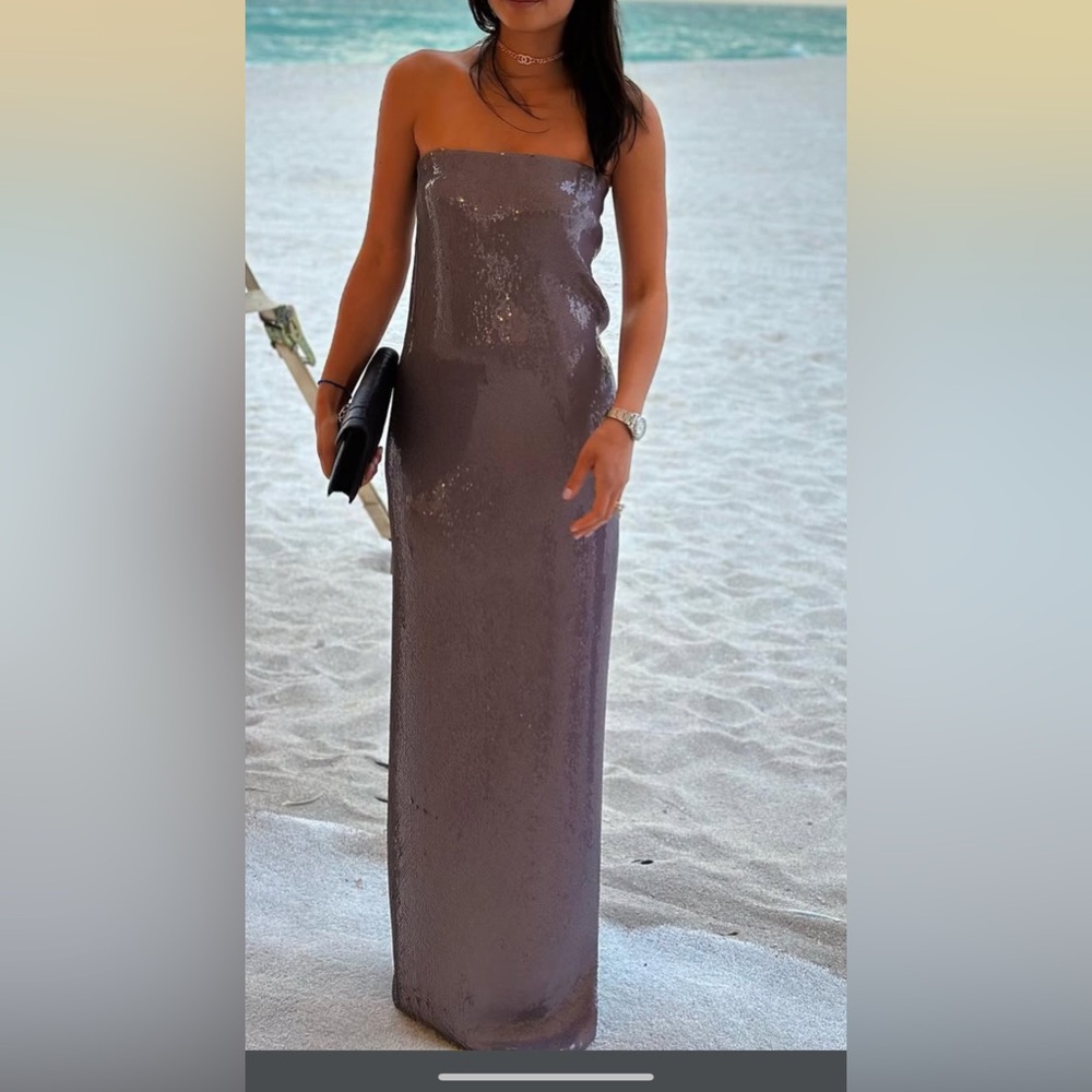 Elegant Strapless Gray Dress